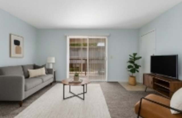 8704 Wornall Rd - A photos photos