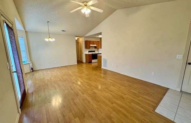 2550 Lost Springs Street Gallery 3