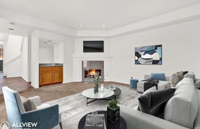 Spacious Coastal Condo with Rooftop Ocean Views in Pacific Beach photos photos