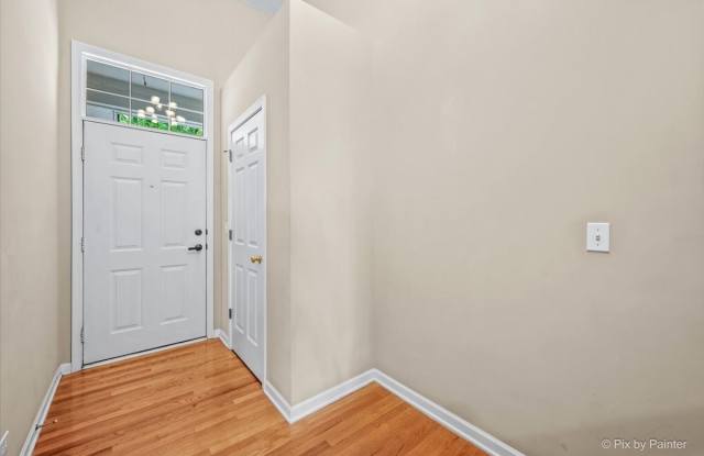 1058 E Danbury Drive Gallery 4