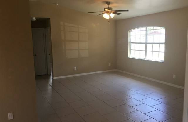 1103 Ridgeway Drive Gallery 4