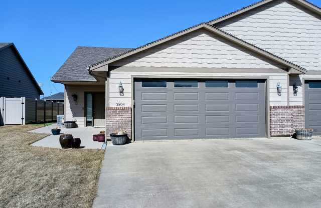 3804 E Brewster St photos photos