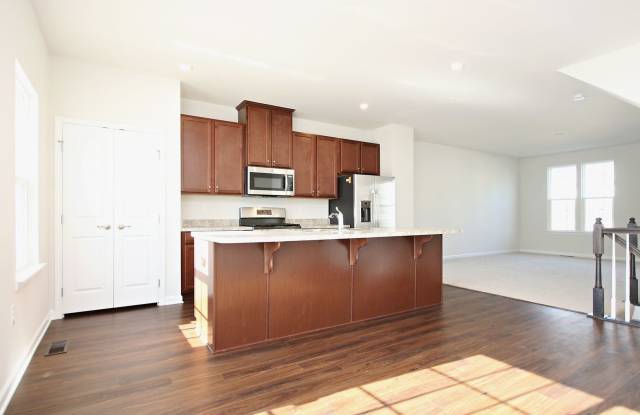 N. Albemarle Townhome Near NGIC/DIA/NGA photos photos