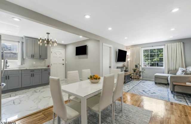 9 Westervelt Pl - 9 Westervelt Place, Irvington, NJ 07111