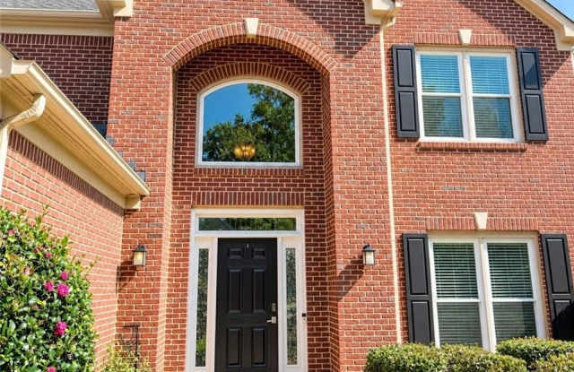 2435 Cross Springs Drive Gallery 3