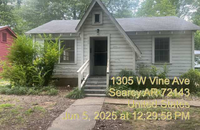 LEASED 2 Br / 1 Ba Home @ 1305 W Vine in Searcy ($625/mo.) photos photos