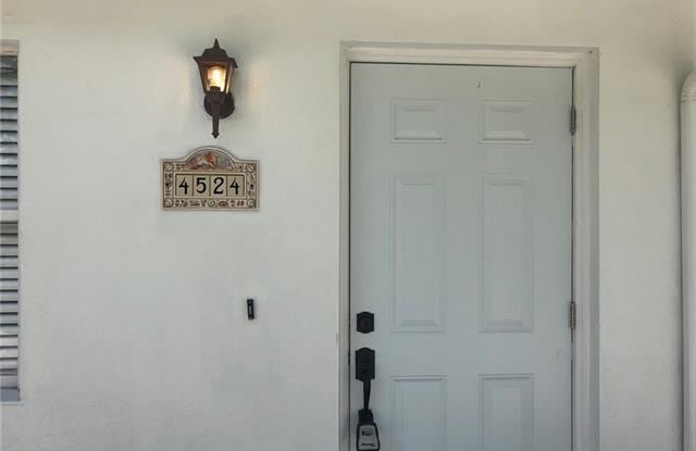 4524 Capri DR Gallery 2