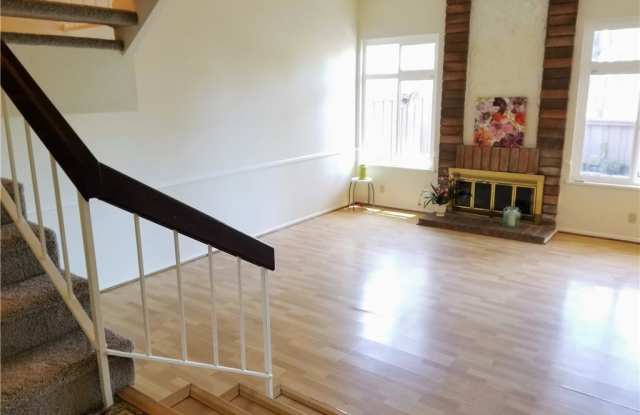 2504 Monterey Place Gallery 3