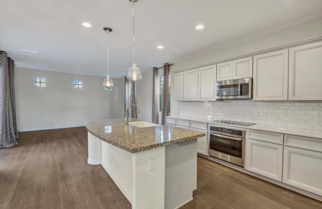 15804 S 12TH Way - 15804 South 12th Way, Phoenix, AZ 85048