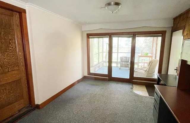 1/2 Mile to Campus - 4 Bed/2 Bath House Gallery 4