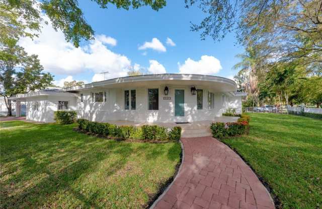 2121 N Greenway Dr - 2121 North Greenway Drive, Coral Gables, FL 33134