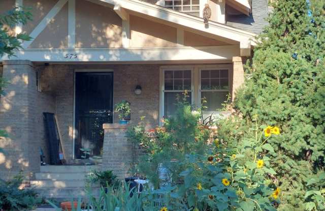 LONG REALTY AND PROPERTY MANAGEMENT- 3 BED 1 BATH SINGLE FAMILY IN THE HEART OF DENVER photos photos