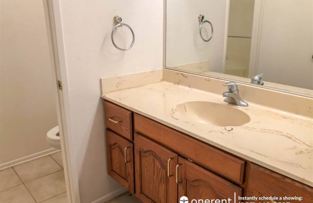 2182 Via Robles - 2182 Via Robles, Oceanside, CA 92054