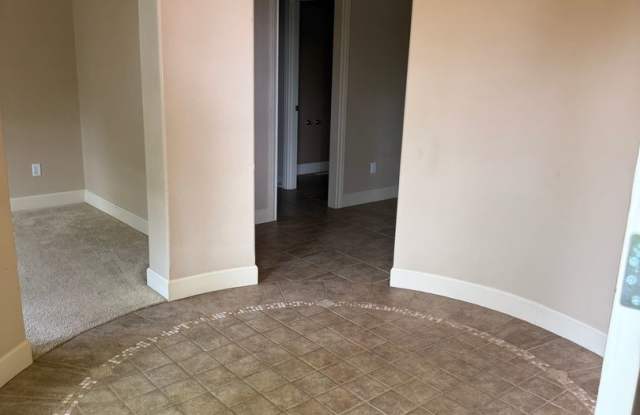 Large Rock Creek Single Family Home Gallery 3