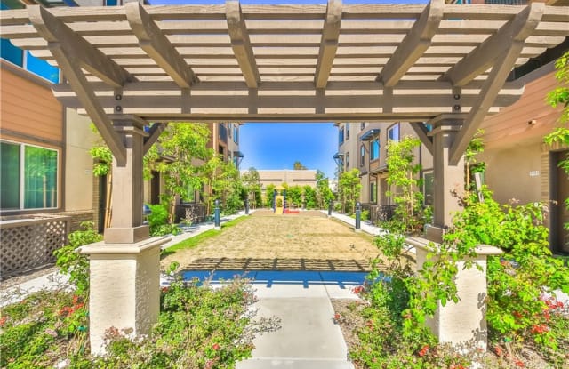 1021 Mandarin Place - 1021 Mandarin Pl, Fullerton, CA 92833