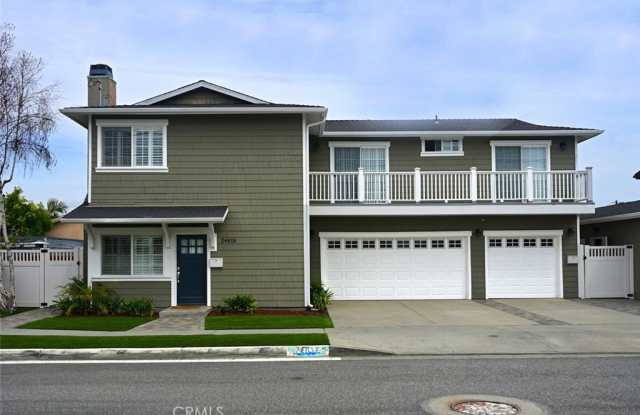 24818 Woodward Ave photos photos