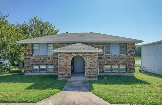 493/495 Perrey Drive - 495 Gallery 1