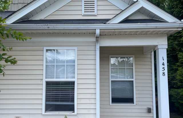End-Unit Townhome Near Lake Wylie Shopping & Dining photos photos