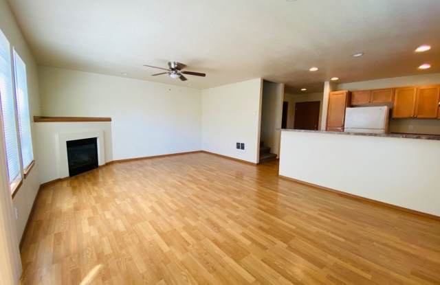 8115 NE 36th Ct Gallery 3
