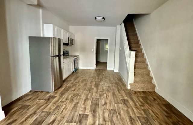 832 Cornwall St – Spacious 3-Bedroom Home photos photos