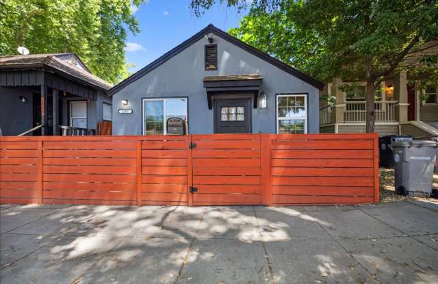 1307 W St photos photos