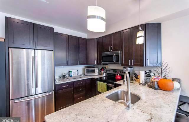 1110 SOUTH STREET - 1110 South Street, Philadelphia, PA 19147