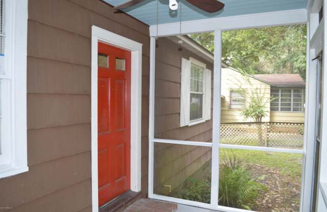 2836 CHEROKEE CIR S Gallery 2