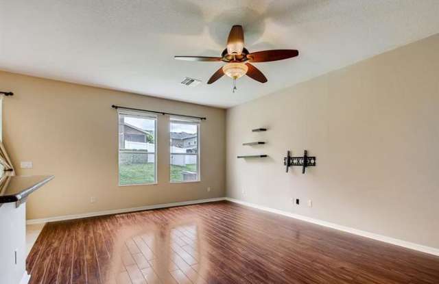 5305 Tattinger Lane Gallery 3
