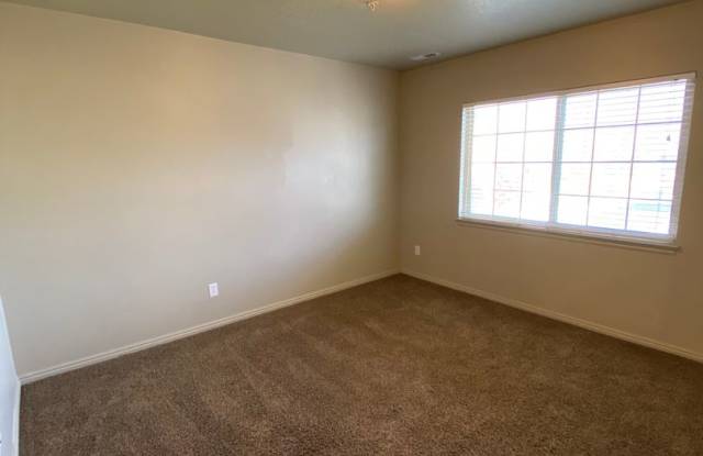 Townhome for rent in American Fork! Gallery 3