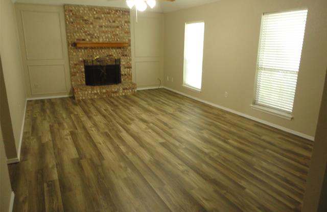 4903 Thorncliffe Drive Gallery 2