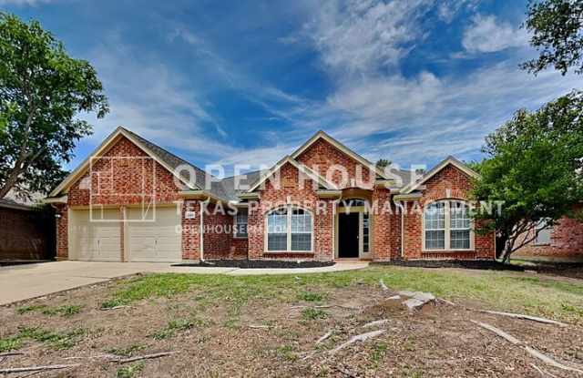 2209 Laura Elizabeth Trail - 2209 Laura Elizabeth Trail, Mansfield, TX 76063