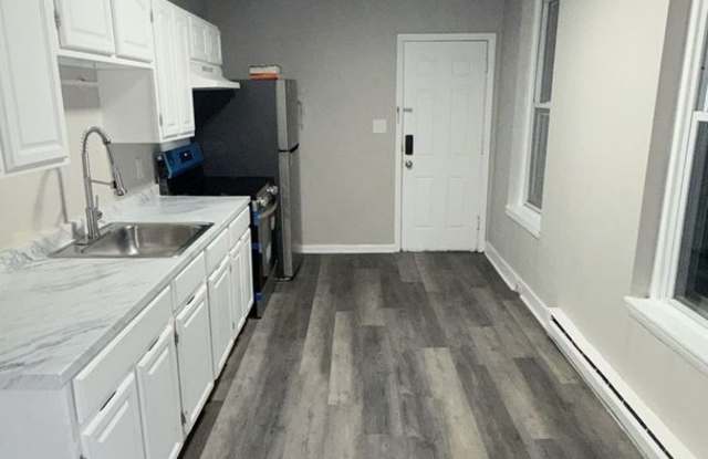 3 Bedroom 1 Bath Single Family Home Gallery 4