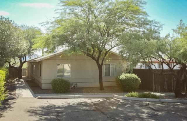 2380 N 4th Ave Unit 1 photos photos