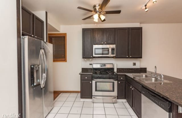 2447 W Taylor St 2 - 2447 West Taylor Street, Chicago, IL 60612