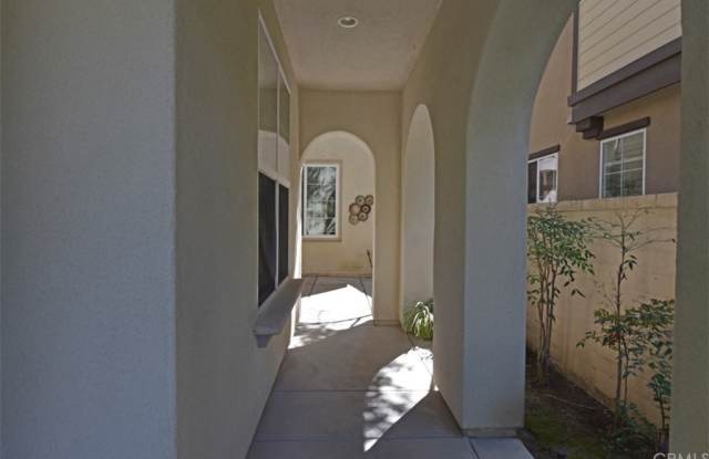84 Figtree Gallery 4