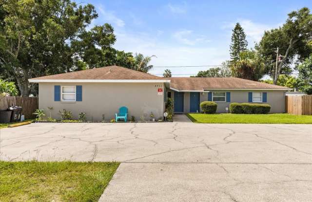 2711 SOUTH DRIVE photos photos