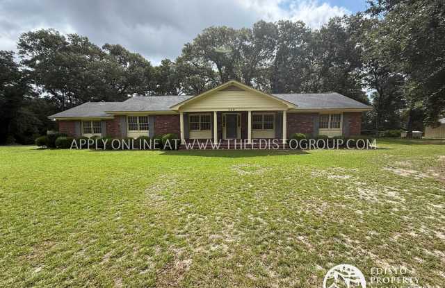 Charming Country Living with Modern Comforts photos photos
