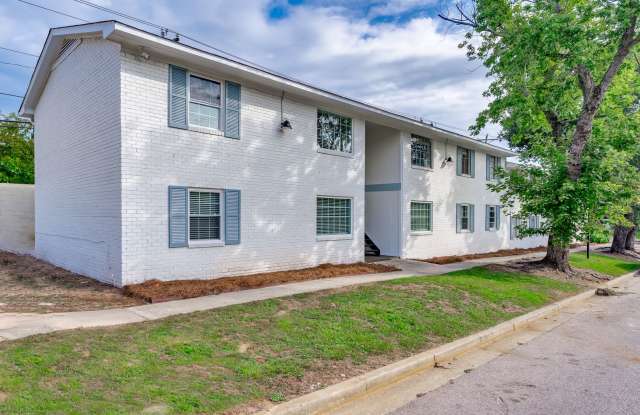 Charming 2-bedroom, 1-bath apartment located in the highly sought-after Rosewood area! photos photos
