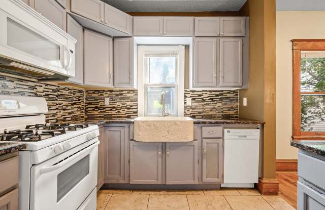 Incredible 5BD/2BA HGTV Remodeled Home near U of M  Dinky Town! Avail. 9/1/26! photos photos