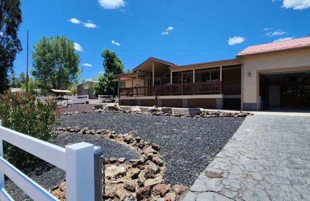 4968 Wagon Trail photos photos