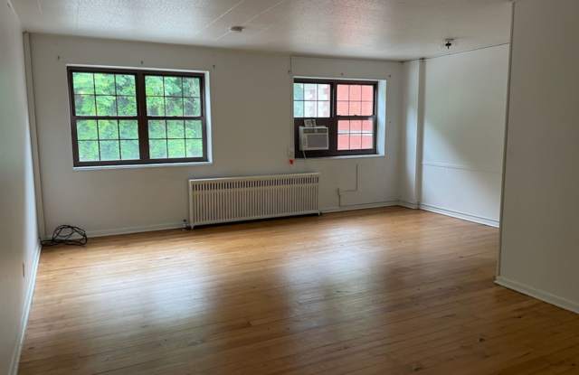 5424 Fifth Avenue photos photos