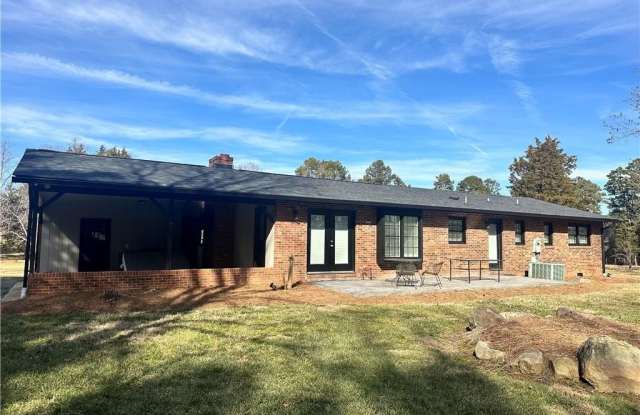 190 Flat Swamp Lake Road - 190 Flat Swamp Lake Road, Davidson County, NC 27239