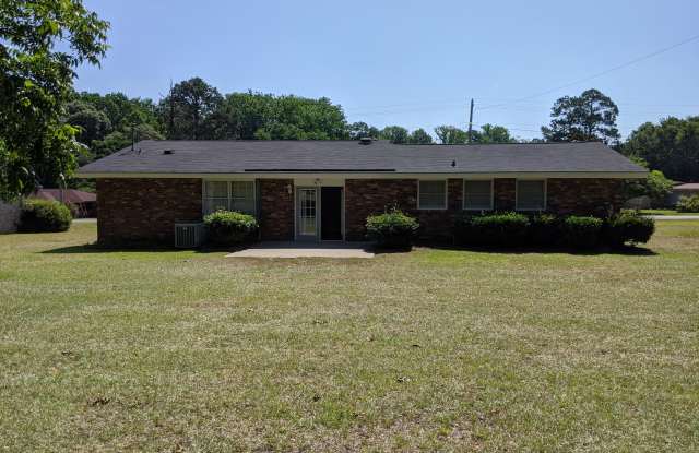 609 Waters Drive Gallery 2