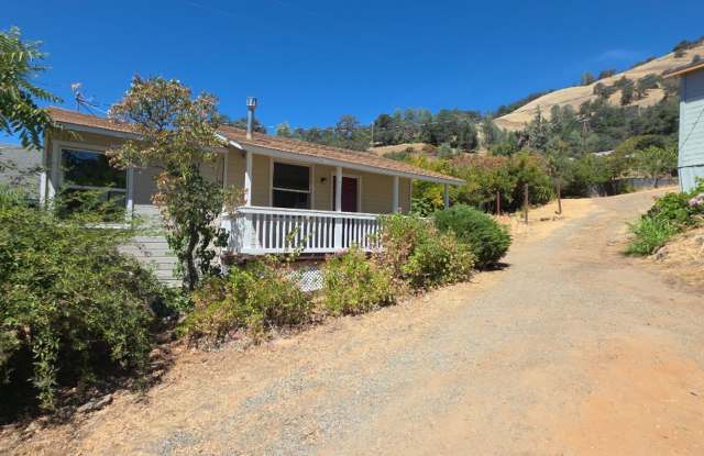 1 Bedroom 1 Bath Home Gallery 3