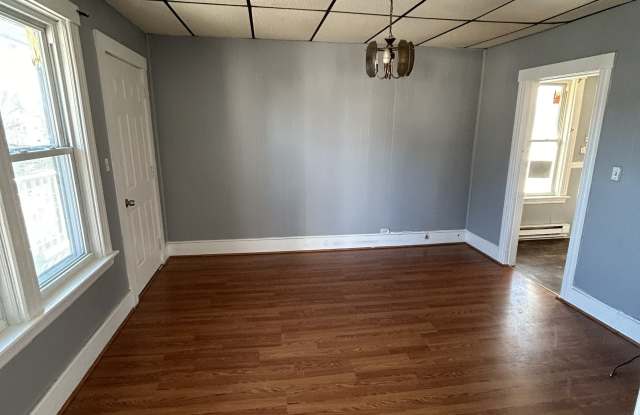 31 Green Avenue - 2 - 31 Green Avenue, Southbridge Town, MA 01550