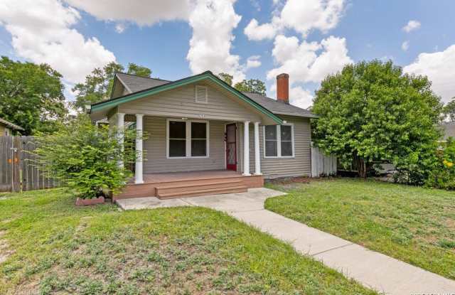 510 Avant Ave photos photos