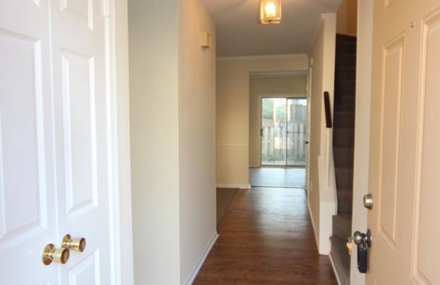 7927 BIRCHTREE COURT Gallery 2