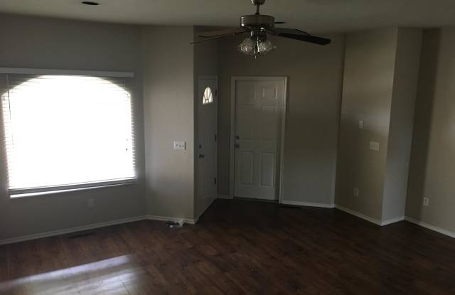 325 Sterling Pointe Way Gallery 3