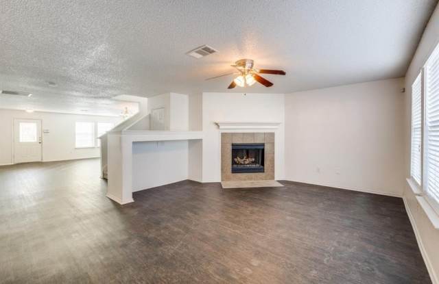 5423 Maverick Drive Gallery 3