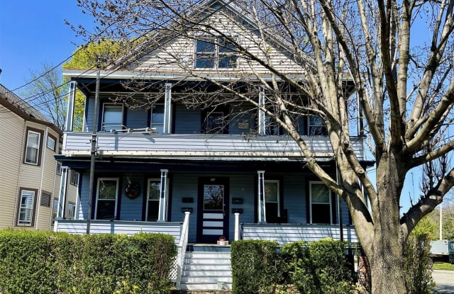 11 FRANKLIN ST - 11 Franklin Street, Poughkeepsie, NY 12601